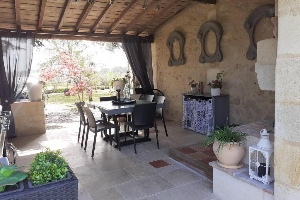 Wine Garden Vila Gardegan-et-Tourtirac Exterior foto